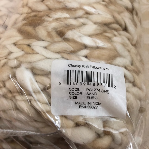 Pine Cone Hill Chunky Knit Euro Sham in Sand, New with Original Packaging - Picture 4 of 6